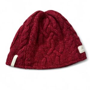 Cable Knit Beanie - Burgundy
